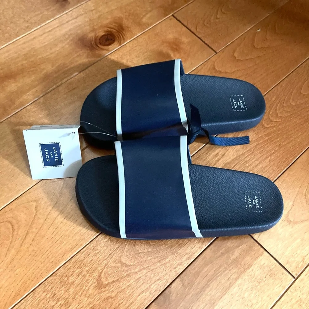 NWT Janie and Jack Blue with White Trim Slides 13